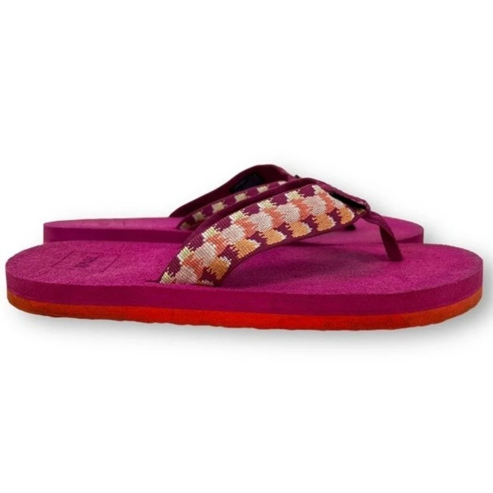 Teva Mush II Pink Flip Flops Big Girl/Women's Sz. 6